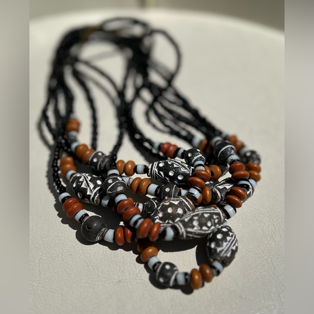 VTG 💯 Authentic West African beaded Necklace 18-19”L
